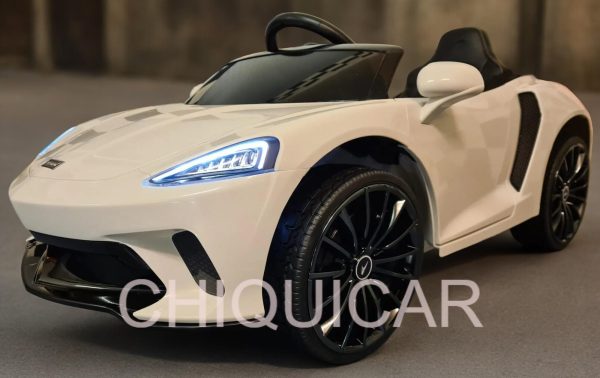 Coche infantil a batería 12V McLaren 620 GT con mando a distancia blanco