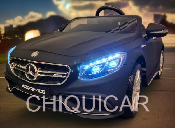 Coche para niños Mercedes S63 AMG 12V arranque suave negro mate