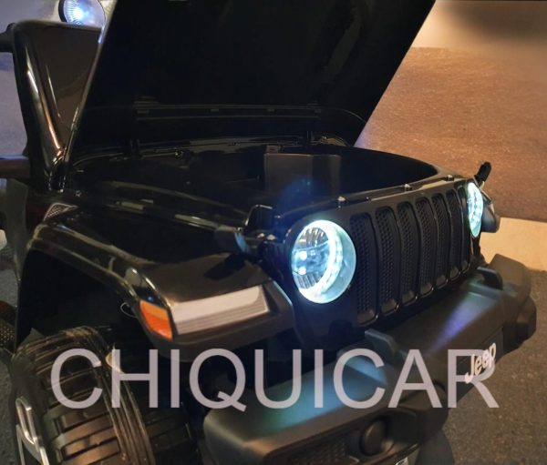 Coche infantil a batería Jeep Wrangler negro 12 voltios 4 ruedas motrices RC y arranque suave - Imagen 6