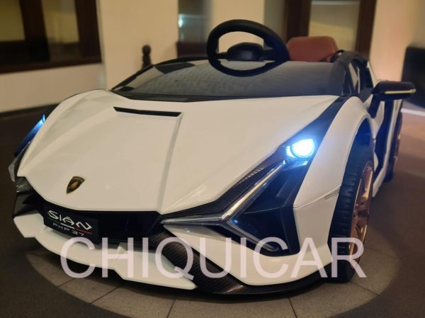 Coche infantil Lamborghini Sian 12 voltios con mando a distancia blanco - Imagen 6