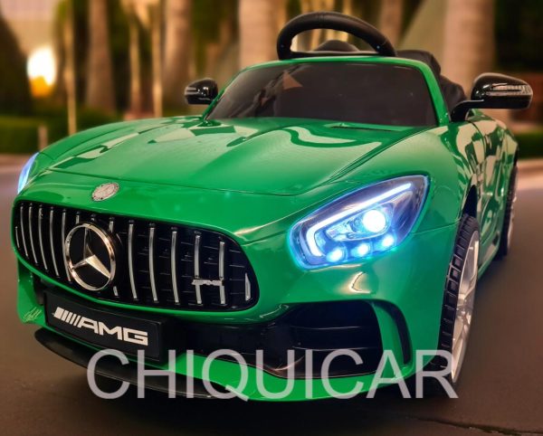 Coche para niños Mercedes GTR verde metalizado con RC