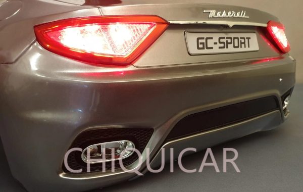 Coche infantil Maserati Grand Cabrio batería 12V gris metalizado - Imagen 5