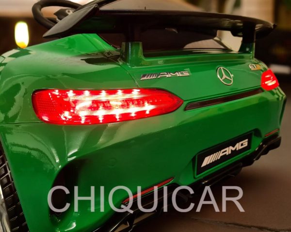 Coche para niños Mercedes GTR verde metalizado con RC - Imagen 4