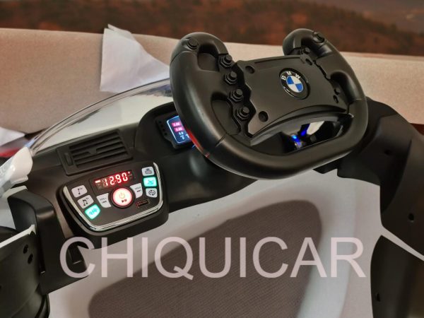 Coche para niños BMW M6 GT3 con mando a distancia blanco - Imagen 3