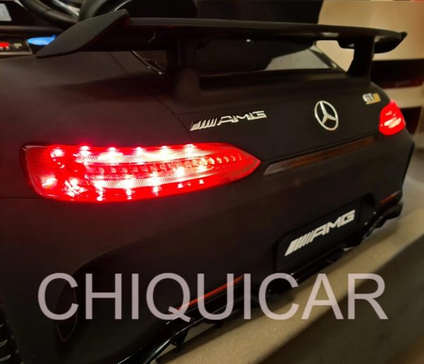 Coche infantil Mercedes GTR batería negro mate 12 voltios - Imagen 4