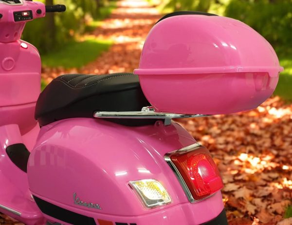 Moto infantil Vespa rosa 12 voltios con parabrisas - Imagen 3